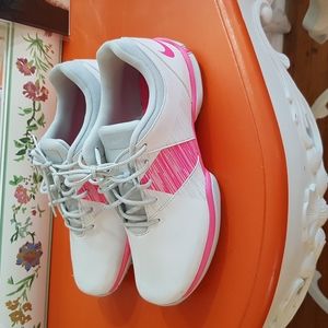 NIKE Pink & Light Grey Sneakers